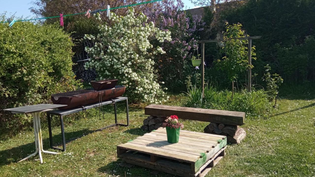 B&B Du Cerisier, Diner Sur Demande Noyers  外观 照片